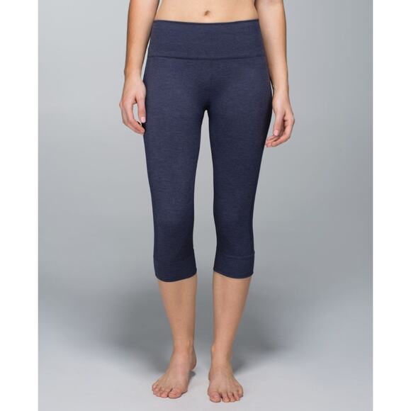 Lululemon Seamlessly Street Crop Cadet Blue Compression Leggings Women's Size 2 - Picture 2 of 6